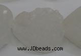 CAG5982 15.5 inches 30mm heart white agate gemstone beads