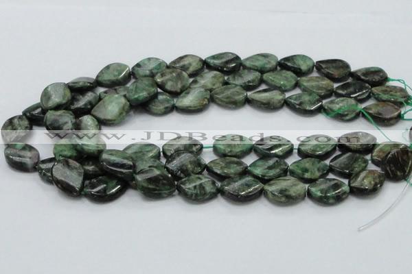 CEM28 15.5 inches 15*20mm twisted teardrop emerald gemstone beads