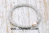 CFB721 faceted rondelle white crazy lace agate & potato white freshwater pearl stretchy bracelet