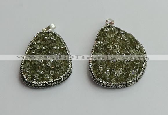 CGP569 30*45mm - 40*50mm freeform crystal glass pendants wholesale