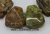 CTD3537 Top drilled 15*20mm - 25*30mm freeform green garnet beads