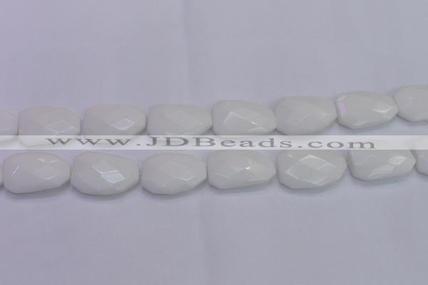 CTW507 15.5 inches 20*30mm faceted & twisted white porcelain beads