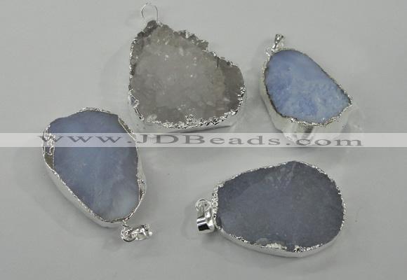 NGP1135 25*35mm - 40*45mm freeform druzy agate pendants with brass setting